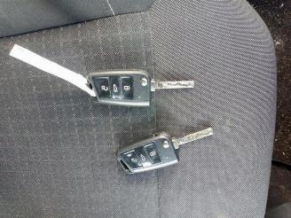 Volkswagen Polo Polo V (6R), Hatchback, 2009 / 2017 1.0 12V BlueMotion Technology picture 16