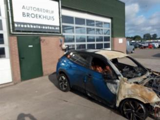 Autoverwertung Peugeot 2008 2008 (UD/UK/UR/US/UX), MPV, 2019 e-2008 50 kWh 2020/9