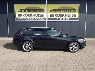 Opel Insignia Sports Tourer 2.0 CDTI Cosmo picture 4