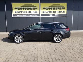 Opel Insignia Sports Tourer 2.0 CDTI Cosmo picture 2