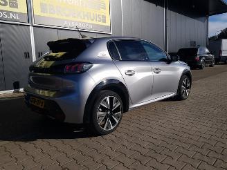 Peugeot 208 1.2 PureTech Allure Pack GT line Automatic picture 8