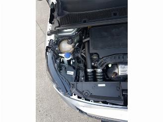Peugeot 208 1.2 PureTech Allure Pack GT line Automatic picture 11