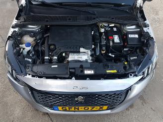 Peugeot 208 1.2 PureTech Allure Pack GT line Automatic picture 9