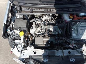 Toyota Yaris Yaris III (P13), Hatchback, 2010 / 2020 1.5 16V Hybrid picture 11