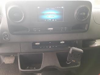 Mercedes Sprinter 315 1.9 CDI L4H2 DC picture 18