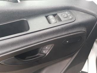 Mercedes Sprinter 315 1.9 CDI L4H2 DC picture 24