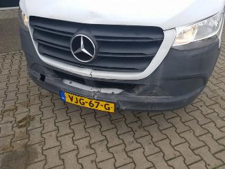 Mercedes Sprinter 315 1.9 CDI L4H2 DC picture 9