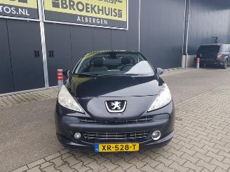 Peugeot 207 CC 1.6 VTi picture 3