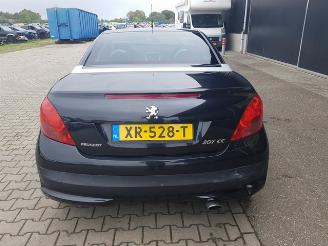 Peugeot 207 CC 1.6 VTi picture 5