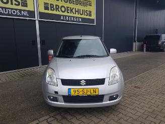 Suzuki Swift 1.3 Exclusive picture 3
