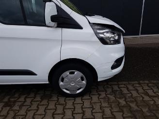 Ford Transit Custom 340 2.0 TDCI L2H2 Trend MHEV picture 10