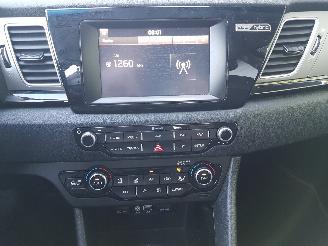 Kia Niro 1.6 GDi Hybrid ExecutiveLine picture 22