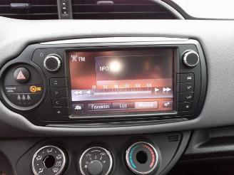 Toyota Yaris Yaris III (P13), Hatchback, 2010 / 2020 1.33 16V Dual VVT-I picture 17