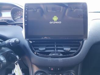 Peugeot 208 1.0 PureTech Access picture 17