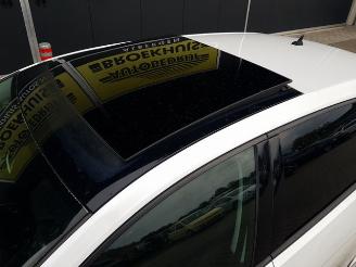 Volkswagen Golf 2.0 TDI Highline picture 22