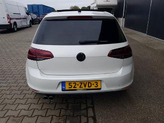 Volkswagen Golf 2.0 TDI Highline picture 5