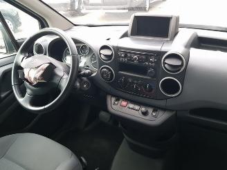 Peugeot Partner 120 1.6 e-HDI L1 Navteq 2Tronic AUTOMATIC picture 17