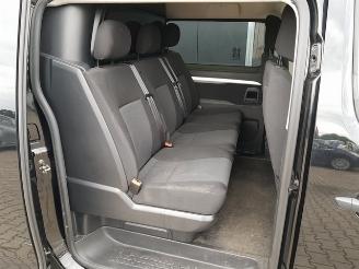 Citroën Jumpy 2.0 BlueHDI 120 Club XL DC S&S picture 16