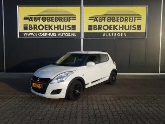 damaged passenger cars Suzuki Swift 1.2 Comfort EASSS X-ite GT 2012/1