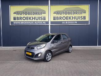 Schadeauto Kia Picanto 1.2 CVVT Comfort Pack 2011/5