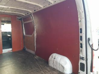 Renault Master T35 2.3 dCi L3H3 picture 26