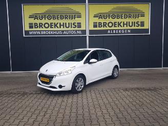 Unfallwagen Peugeot 208 1.0 VTi Active 2013/10