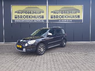 Vaurioauto  passenger cars Skoda Yeti 1.2 TSI Comfort 2011/5