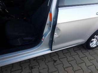 Volkswagen e-Golf e-Golf picture 10