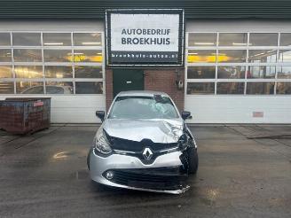 Salvage car Renault Clio Clio IV (5R), Hatchback 5-drs, 2012 / 2021 0.9 Energy TCE 90 12V 2014/6