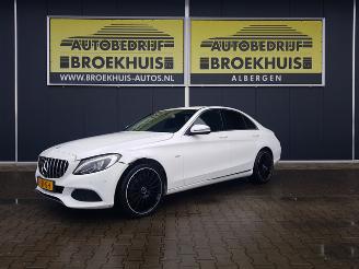 damaged passenger cars Mercedes C-klasse 180 Prestige 2015/7