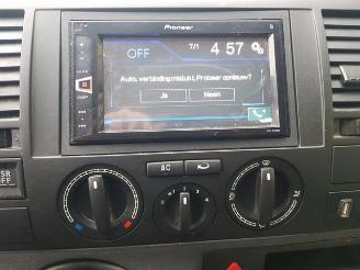 Volkswagen Transporter 2.5 TDI 340 4Motion MHD L2 picture 17