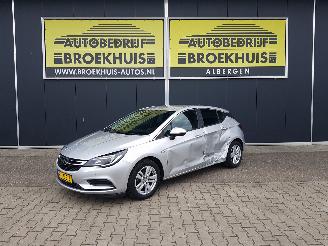 Coche accidentado Opel Astra 1.6 CDTI Business+ 2018/3