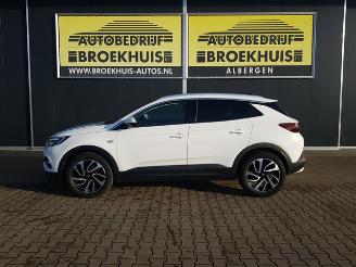 Opel Grandland 1.2 Turbo Business Executive picture 2