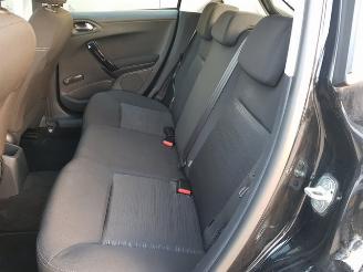 Peugeot 208 1.0 PureTech Access picture 16