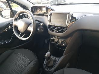 Peugeot 208 1.0 PureTech Access picture 17