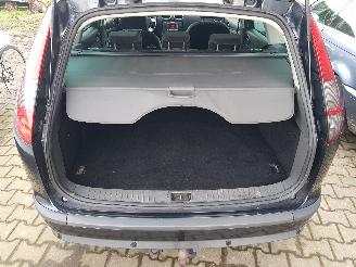 Ford Focus 1.6-16V Ghia picture 18