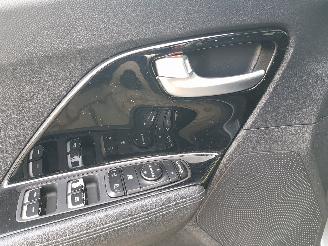 Kia Niro 1.6 GDi Hybrid ExecutiveLine picture 25