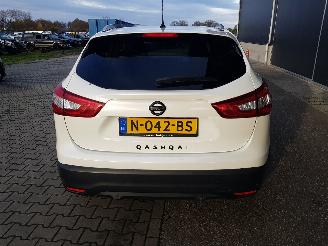 Nissan Qashqai 1.2 Premier Edition picture 5