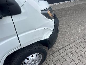 Peugeot Boxer 330 2.0 BlueHDI L1H1 Premium picture 12