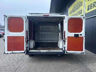Peugeot Boxer 330 2.0 BlueHDI L1H1 Premium picture 22