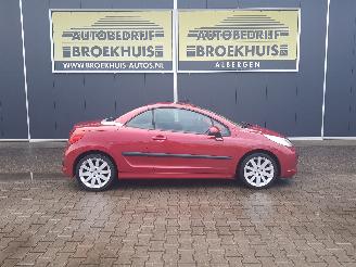 Peugeot 207 CC 1.6-16V T Sport picture 4