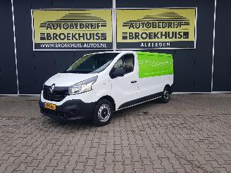 damaged commercial vehicles Renault Trafic 1.6 dCi T29 L2H1 Comfort 2016/4