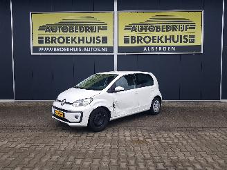 krockskadad bil auto Volkswagen Up! 1.0 BMT move up! 2017/3