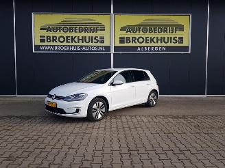 Vaurioauto  passenger cars Volkswagen e-Golf e-Golf 2017/12