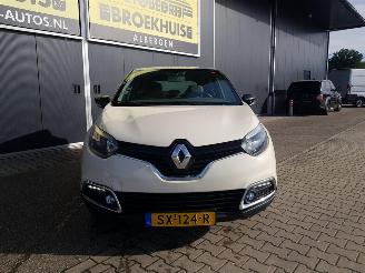 Renault Captur 0.9 TCe Expression picture 3