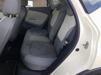 Renault Captur 0.9 TCe Expression picture 15