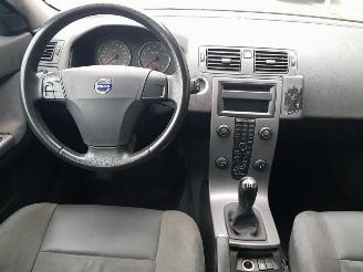 Volvo V-50 2.4 Momentum picture 9