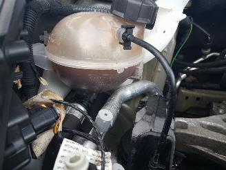 Peugeot 208 1.2 PureTech Blue Lion picture 15