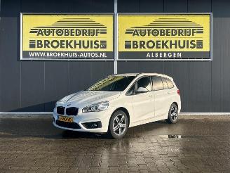 Vaurioauto  passenger cars BMW 2-serie Gran Tourer 218i Luxury 7p. 2015/6