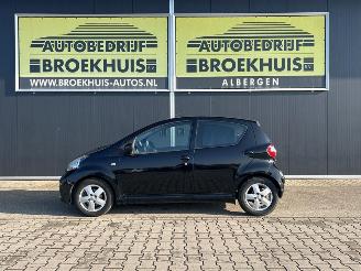 Toyota Aygo 1.0-12V Sport picture 2